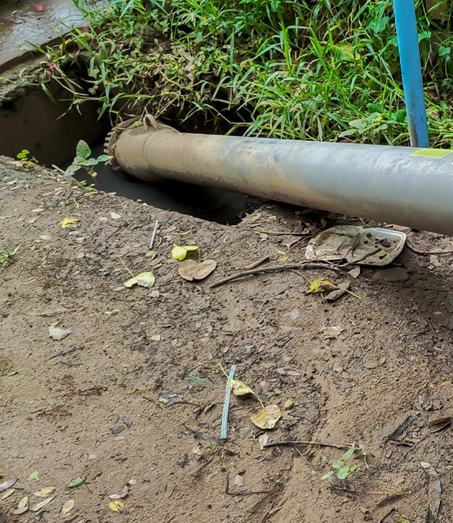 trenchless-sewer-dirt